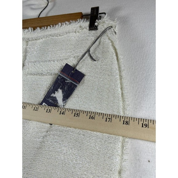 Jennifer Lopez cream lined Zipper Skirt size 4 New With Tag $50 gold embellished - Picture 10 of 10